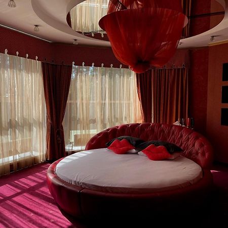 Hotel Aqvium Dniepropietrowsk Zewnętrze zdjęcie