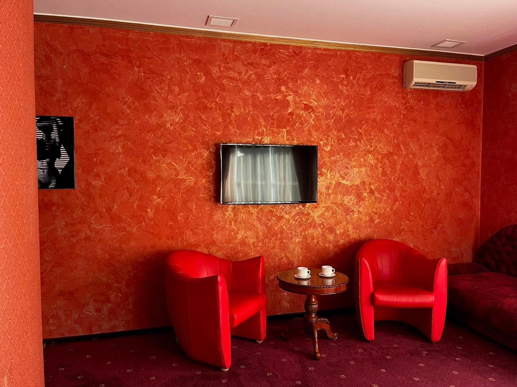 Hotel Aqvium Dniepropietrowsk Zewnętrze zdjęcie